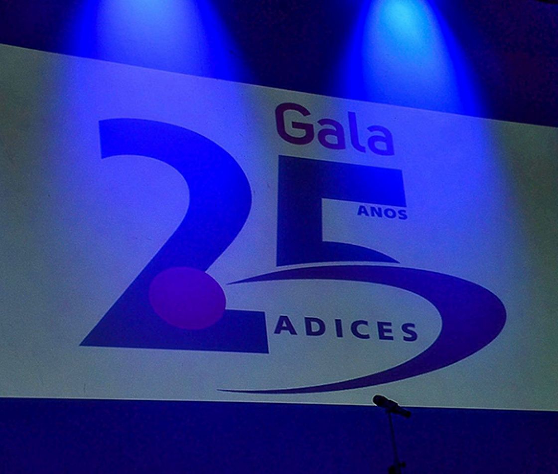 ADICES  comemora 25 anos com espetáculo de grande qualidade.